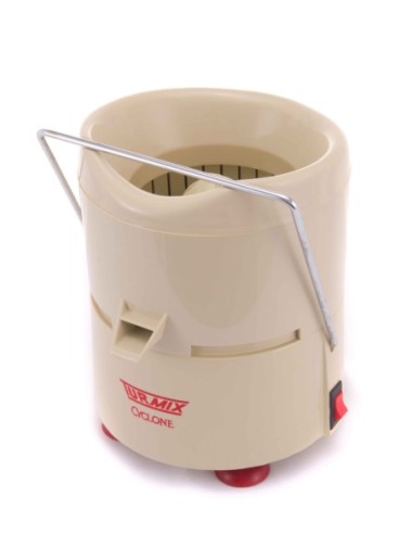 Extractor TURMIX de jugos Cyclone Modelo TU03